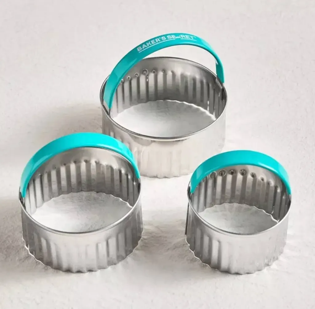 #HH3491 - Baker's Secret 3 Pcs Cookie Cutters Set